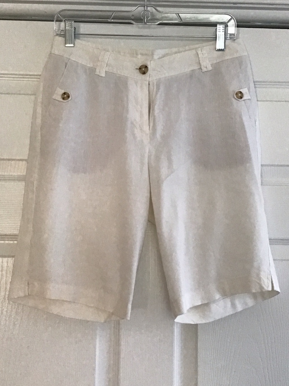 J. Jill Light Cream Linen-Blend Bermuda Shorts
